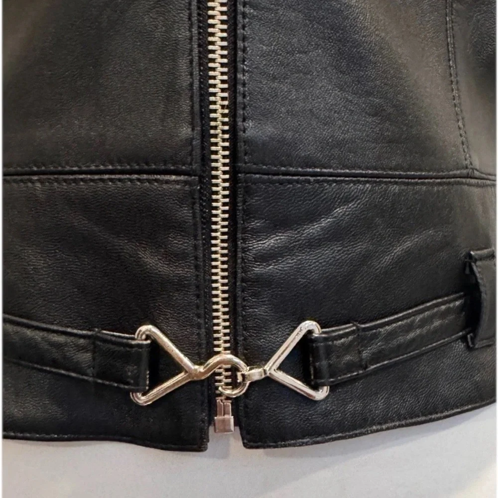 CAbi Black Leather Belted Biker Vest Sz Small - Picture 8 of 10